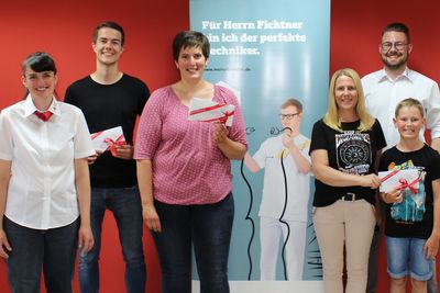 Die glücklichen Gewinner der drei 100-Euro-Gutscheine: Sabine Vogl, Roman Baumgärtl und Tanja Kruppa